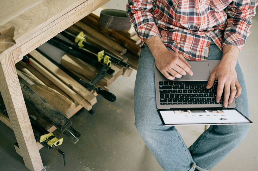 etsy sellers working on his store